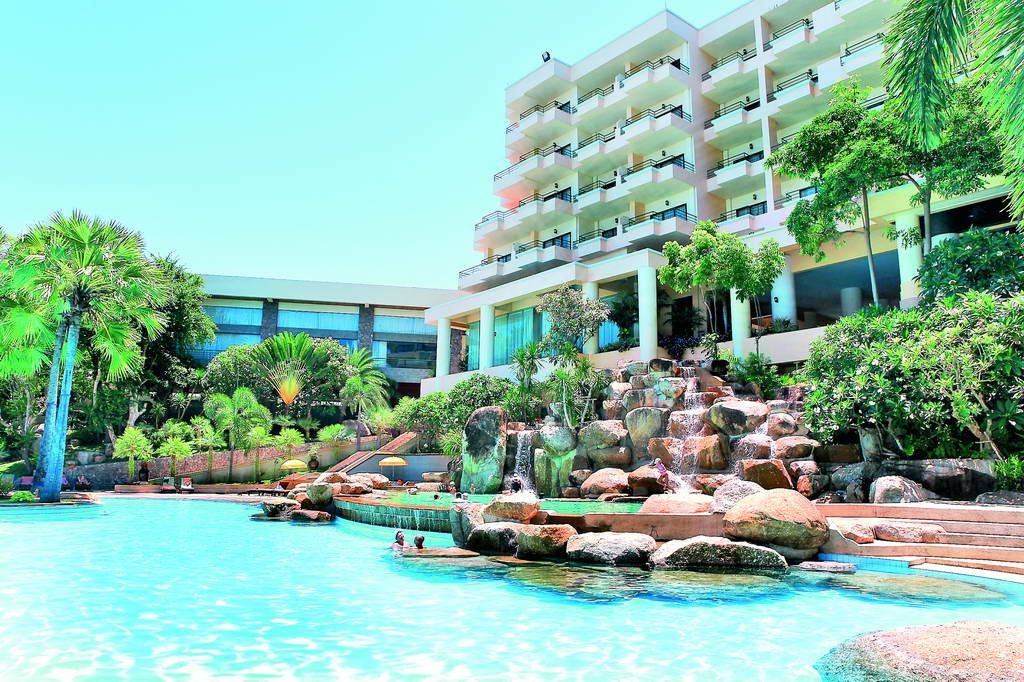 Паттайя garden sea view resort. Garden sea view resort 4 наклуа. Garden sea view resort 4 наклуа. Garden sea view 4 паттайя. Гарден си вью резорт паттайя.